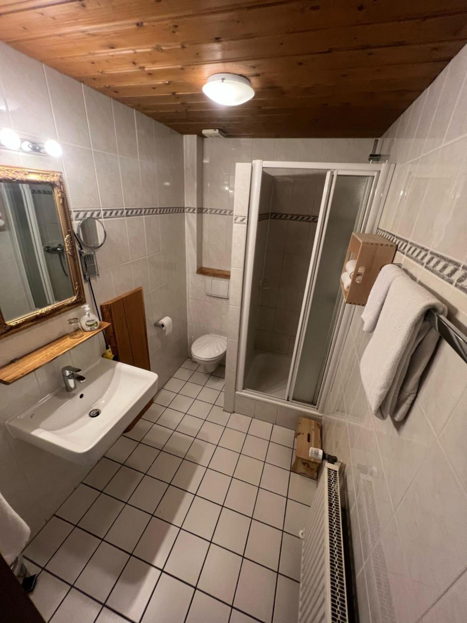 Hotel Kraus Билефельд Экстерьер фото