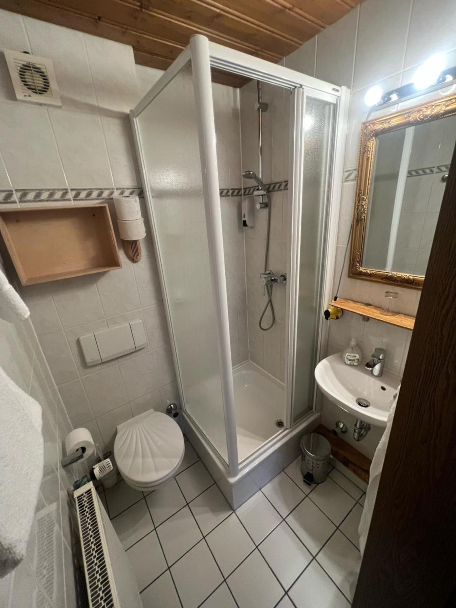 Hotel Kraus Билефельд Экстерьер фото