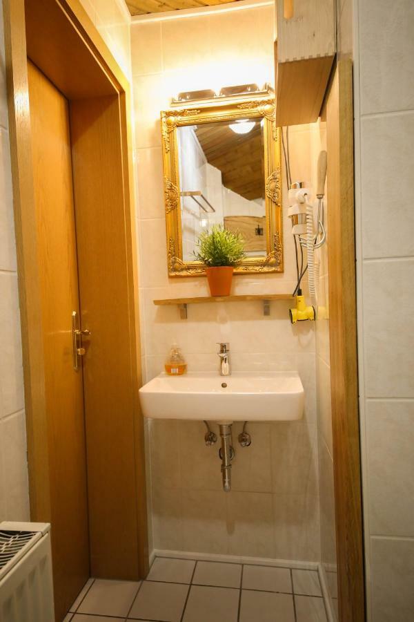Hotel Kraus Билефельд Экстерьер фото